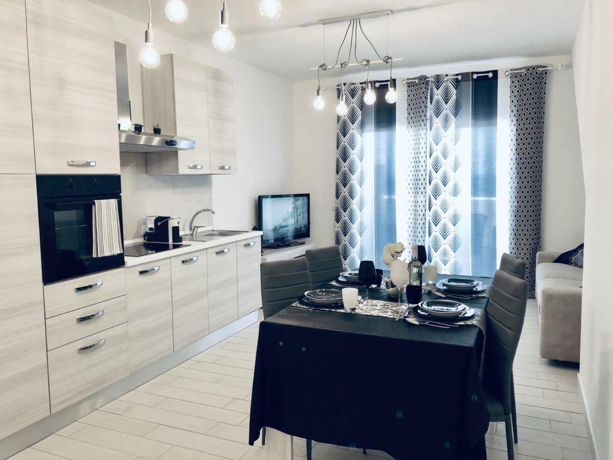 Il Tramonto Luxury House Apartment วัลเลดอเรีย ภายนอก รูปภาพ